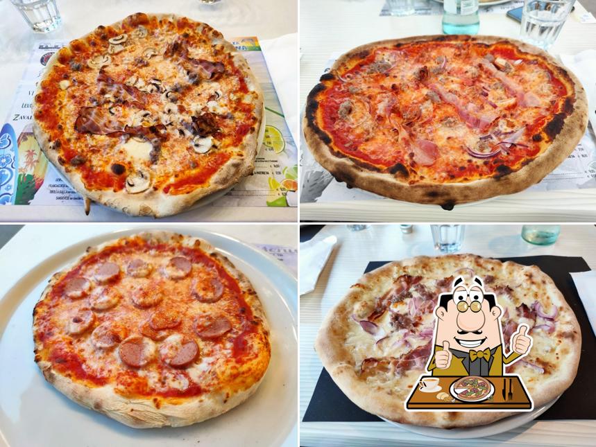 Попробуйте пиццу в "Ristorante Pizzeria Faustina 42"