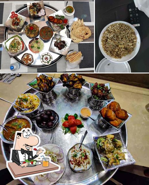 The Food Express, Vadodara, E12, SARDAR ESTATE, New VIP Rd, opp. WATER