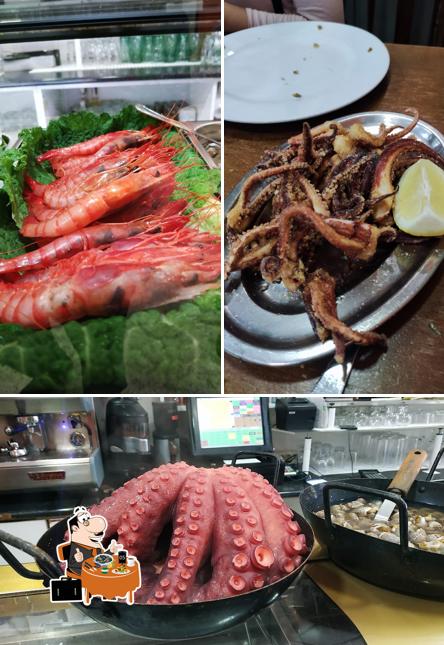 Try out seafood at Centro Galego Agarimos