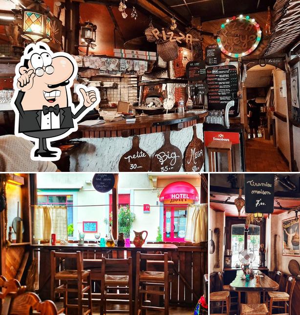 Vérifiez la photo indiquant la intérieur et comptoir de bar concernant Pizza Yéyé