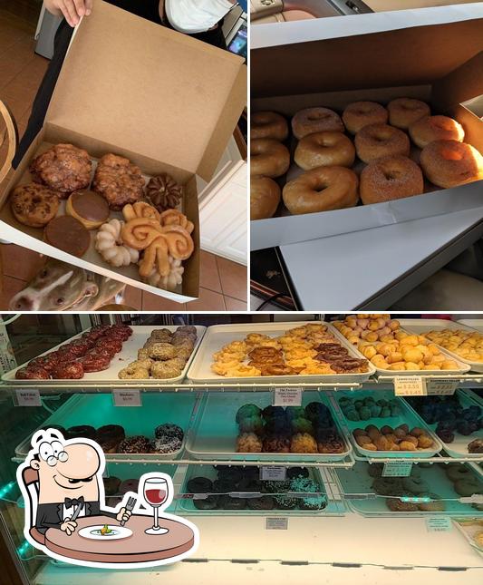 Granny's Donuts & Bakery in Oak Ridge Restaurant menu and reviews