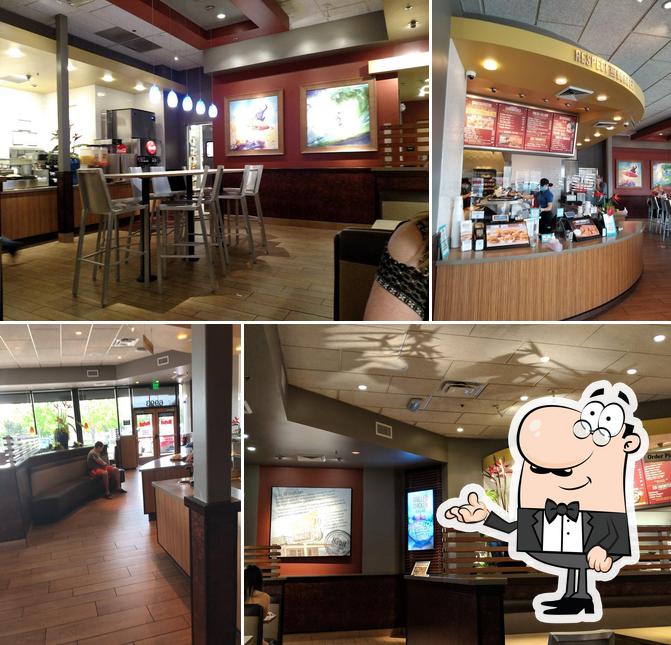 Посмотрите на внутренний интерьер "The Habit Burger Grill"
