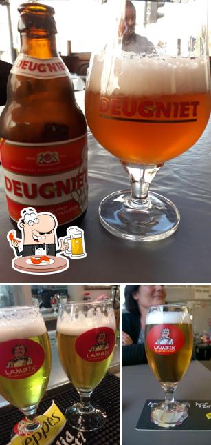 Vous pouvez prendre un verre de bière blonde ou brune