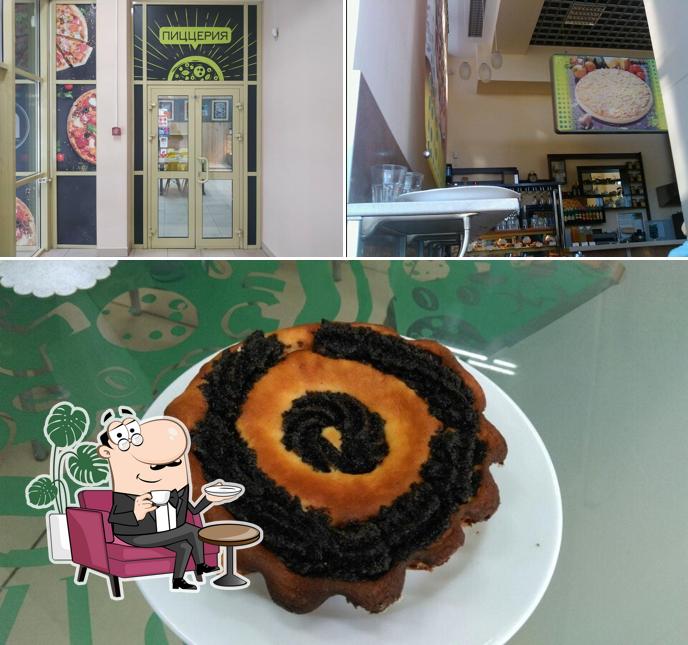 The photo of interior and cake at Pitstseriya