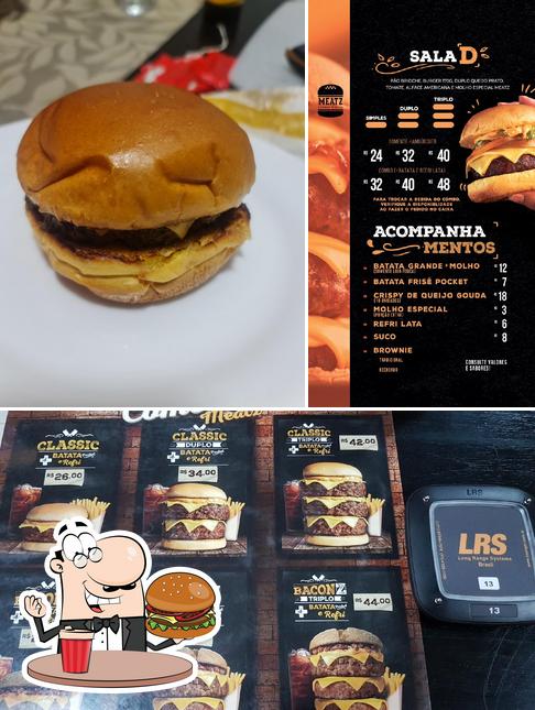 Попробуйте гамбургеры в "Meatz Burger N' Beer - Guará II"