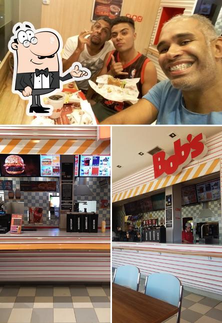 O interior do Bob's Burger - Posto Forza Lote XV