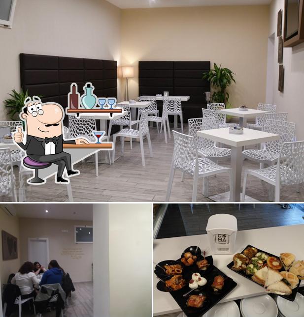 Questa è la immagine che raffigura la interni e cittadini di Lounge bar