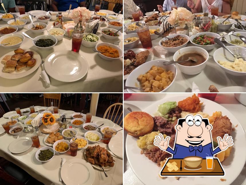 Mrs. Wilkes Dining Room in Savannah Restaurant menu and reviews