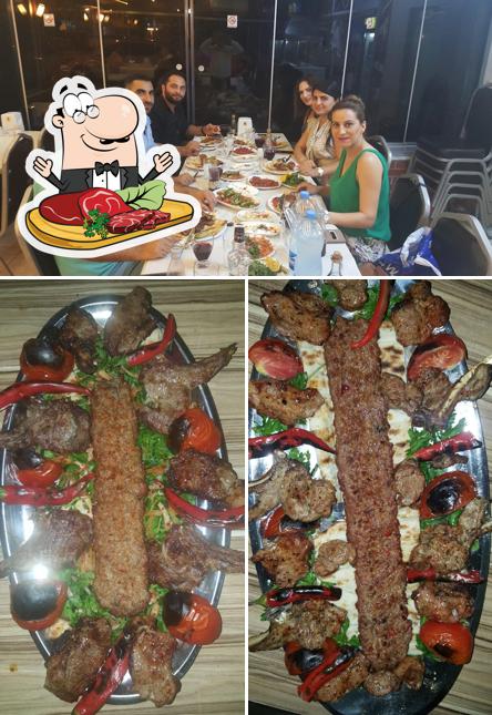 Sinan Usta Restaurant tiene platos con carne