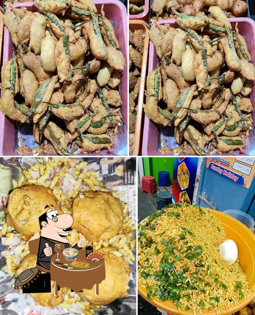 Food at Davangere Mirchi Mandakki Corner