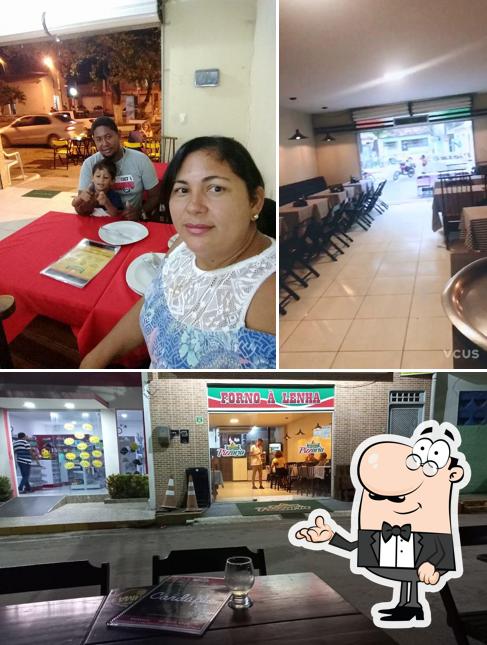 O interior do Pizzaria Flamboyant