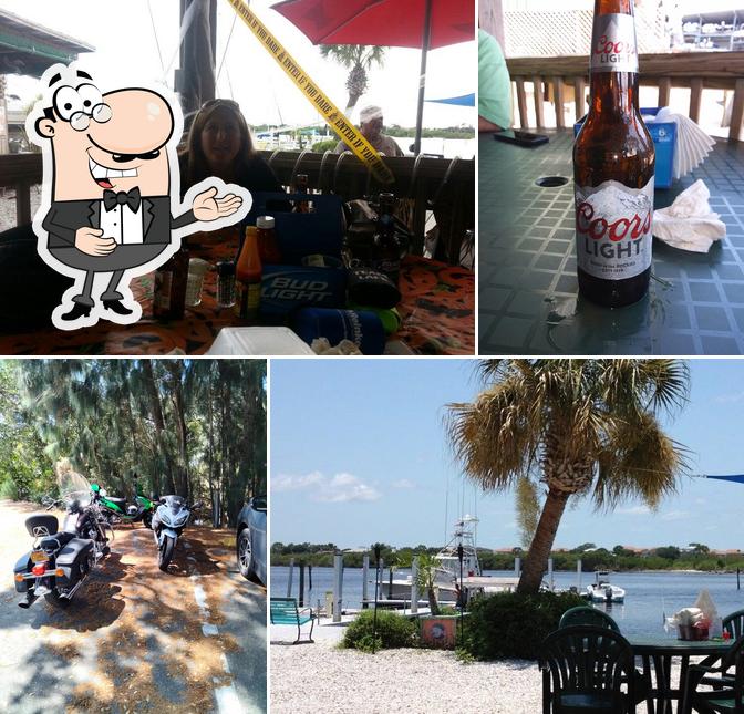 Miss Vicki's On The River in Holiday Restaurant menu and reviews