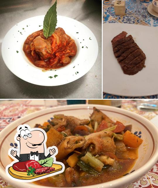 Ordina i un pasto a base di carne a DeGustibus - Turi
