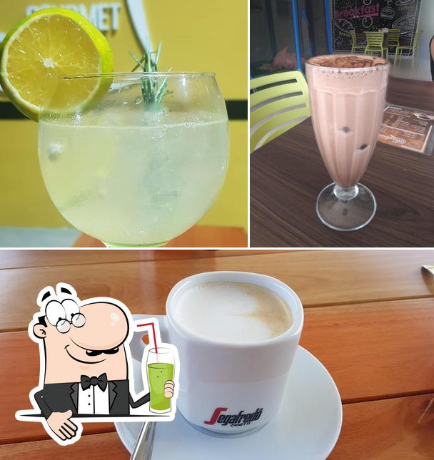 Desfrute de um drinque no Dom Will Gourmet