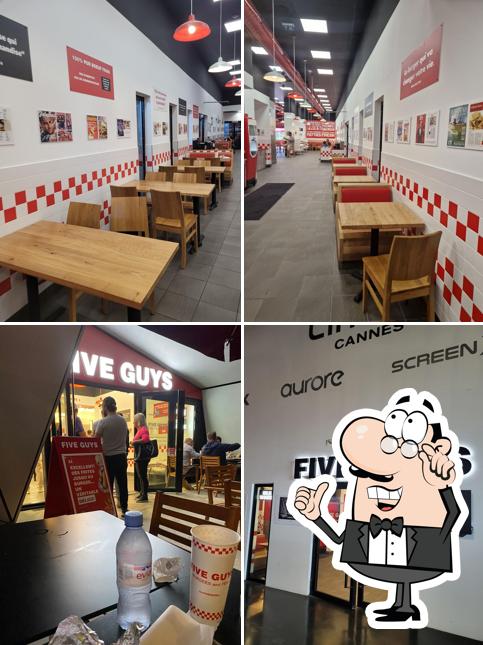 L'intérieur de Five Guys Cannes Cineum
