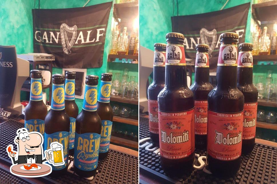 Puoi goderti un rinfrescante bicchiere di birra chiara o scura