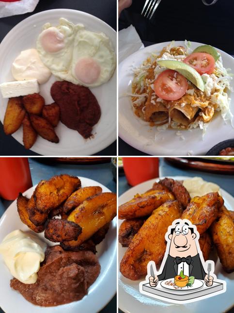 Rivera's MexSal Restaurant, 233 E NASA Pkwy in Webster Restaurant