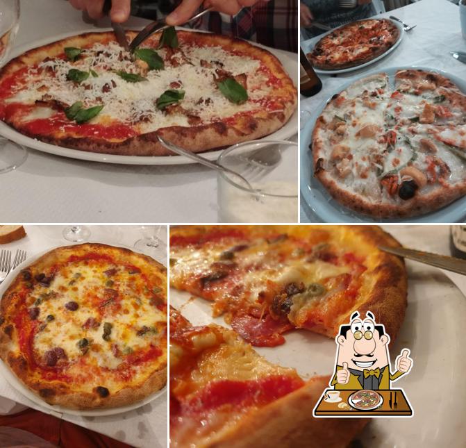 A La Piazzetta - Ristorante pizzeria, puoi assaggiare una bella pizza