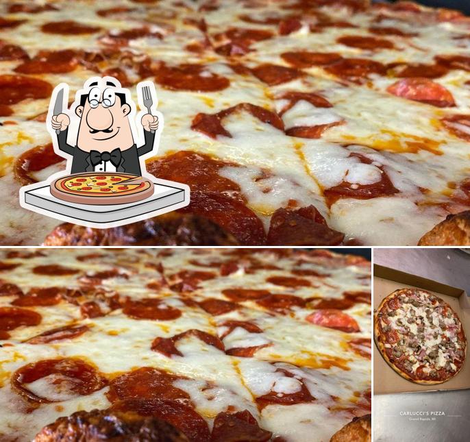 Отведайте пиццу в "Carlucci's Pizza"