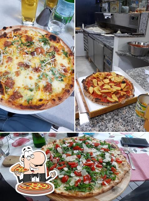 Scegli una pizza a Ristorante La Taverna Del Brigante