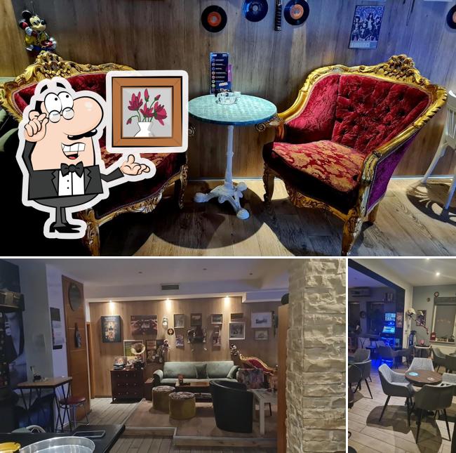 Gli interni di Retro Bar
