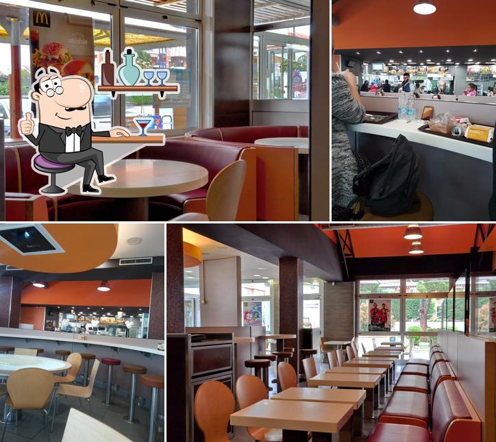 Dai un'occhiata agli interni di McDonald's Leinì