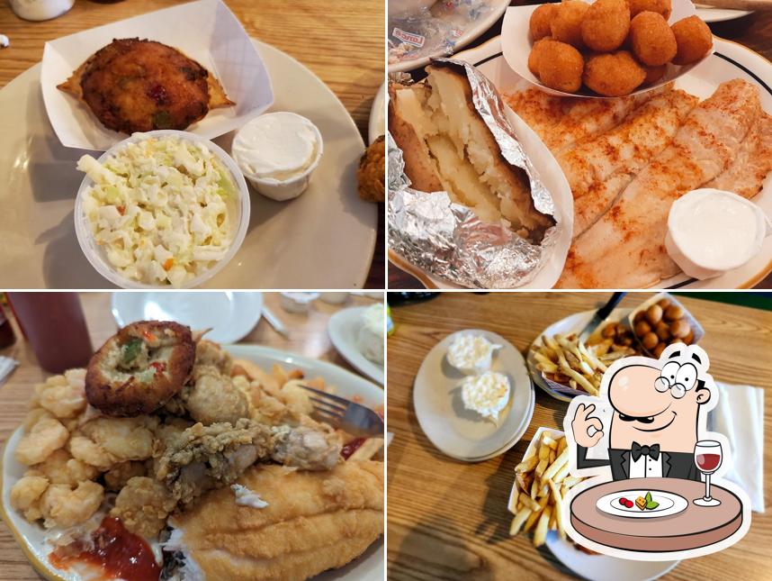 Harbor Inn Seafood Restaurant in Burlington Restaurant menu and reviews