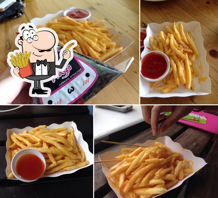 Taste fries at Kimochii Bento