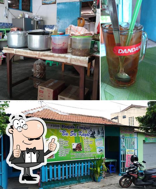 See this pic of Warung Rujak Cingur Bu Sri Kayat