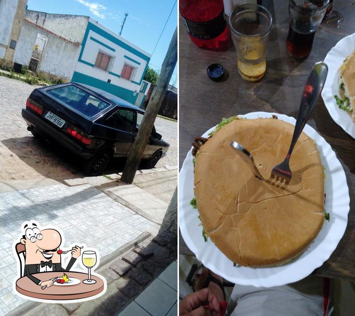 Comida em Mw Lanches