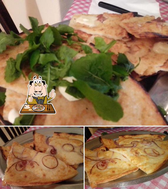 A RINCON LATINO Ristorante Ecuadoriano "i Ragazzi", puoi provare una bella pizza