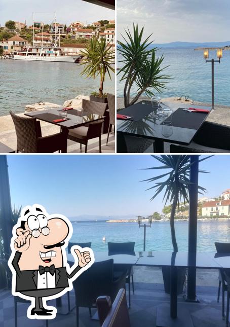 Gli interni di Restaurant Stomorska