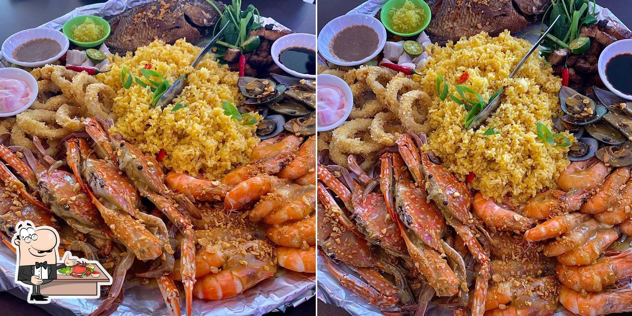 Order seafood at Eduardo's Restaurant