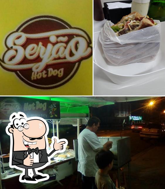 See this picture of Hot Dog do Serjão