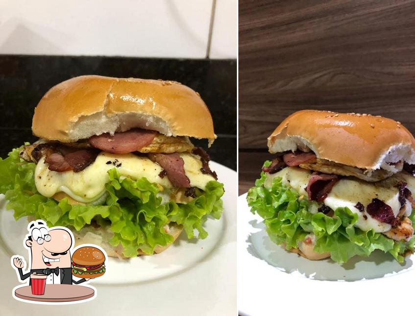 Peça um hambúrguer no Globo Lanches