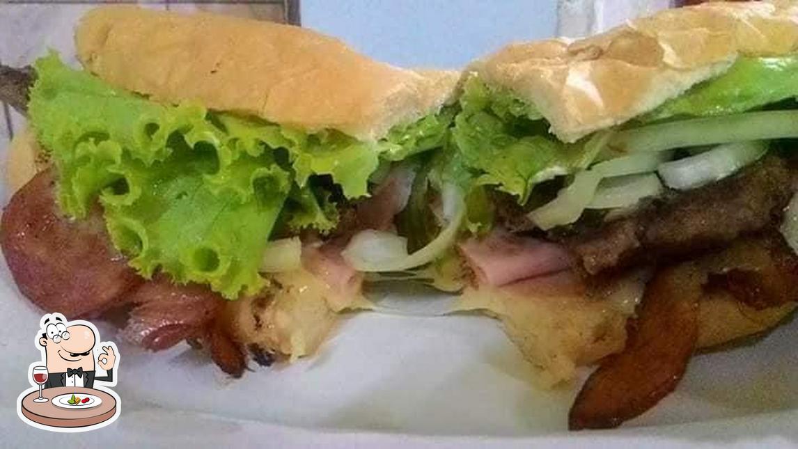 Comida em Pac Lanches