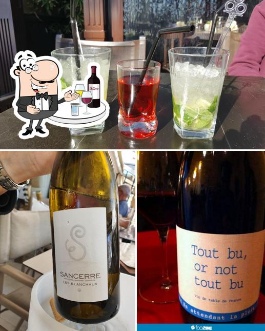 Le Café de France sirve alcohol