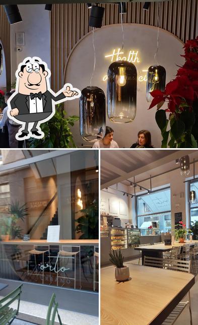 Посмотрите на внутренний интерьер "Orto Urbano ristorante con pinseria romana"