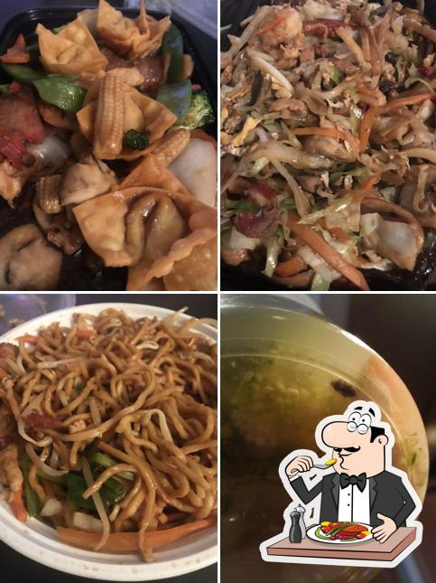 Sky Dragon Chinese Restaurant, 10564 SW Village Pkwy in Port St. Lucie