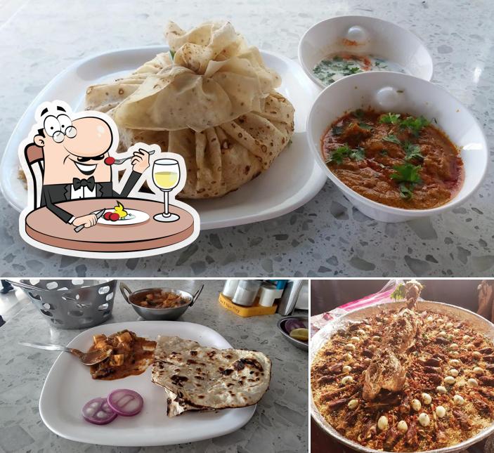 Meals at FOOD PYRAMID NH 44