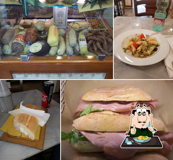 Platti al HOSTERIA DEL PANINO