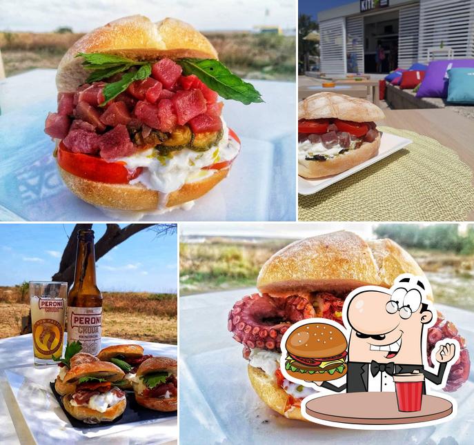 Prova un hamburger a Kite Beach Bar & Little Restaurant