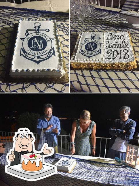 Guarda la foto di Ristorante Pizzeria "Lo Scoglio"
