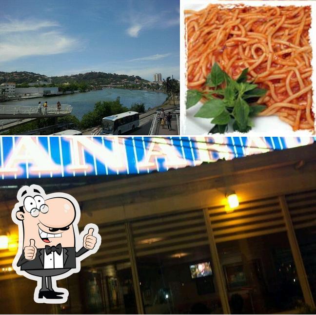 Look at the picture of Pizzaria Guanabara