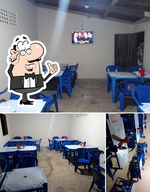 O interior do Telepizza pizzaria