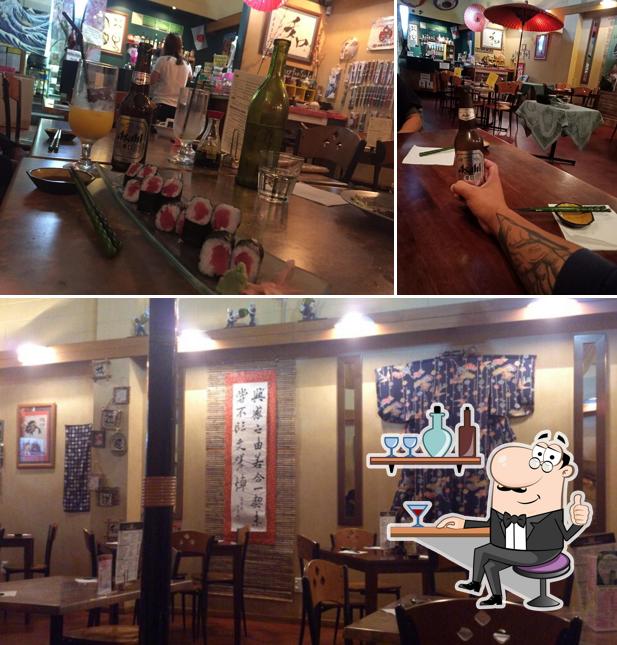 Это снимок, где изображены внутреннее оформление и барная стойка в Kiaora Japan
