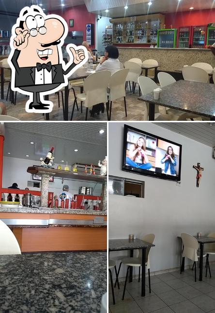O interior do Luizinho Restaurante