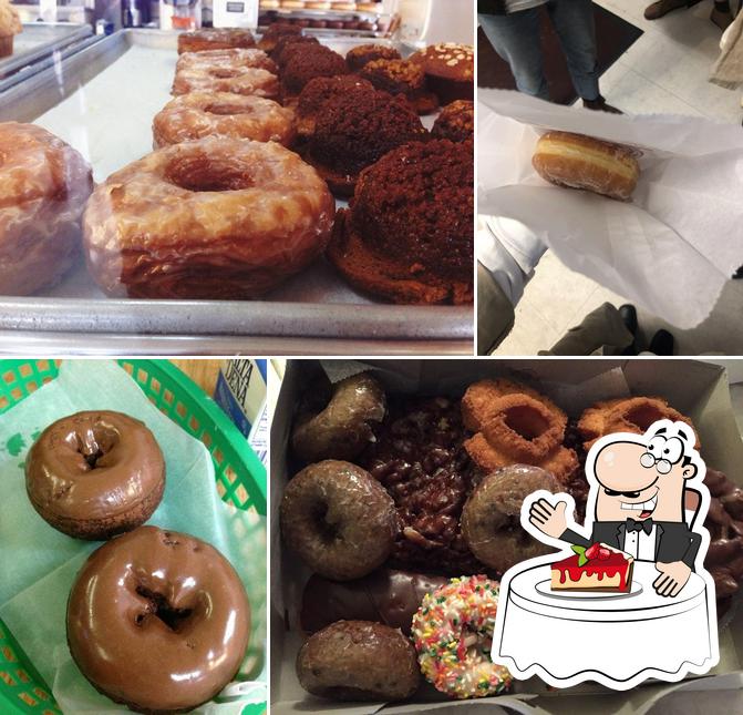 Simone's Donuts in Long Beach Restaurant menu and reviews