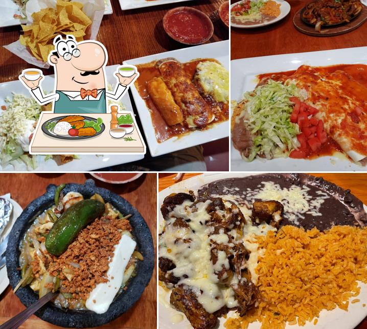 Блюда в "El Dorado Mexican Restaurant"