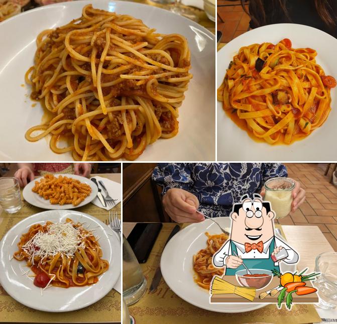 Spaghetti alla bolognese al Luna Rossa